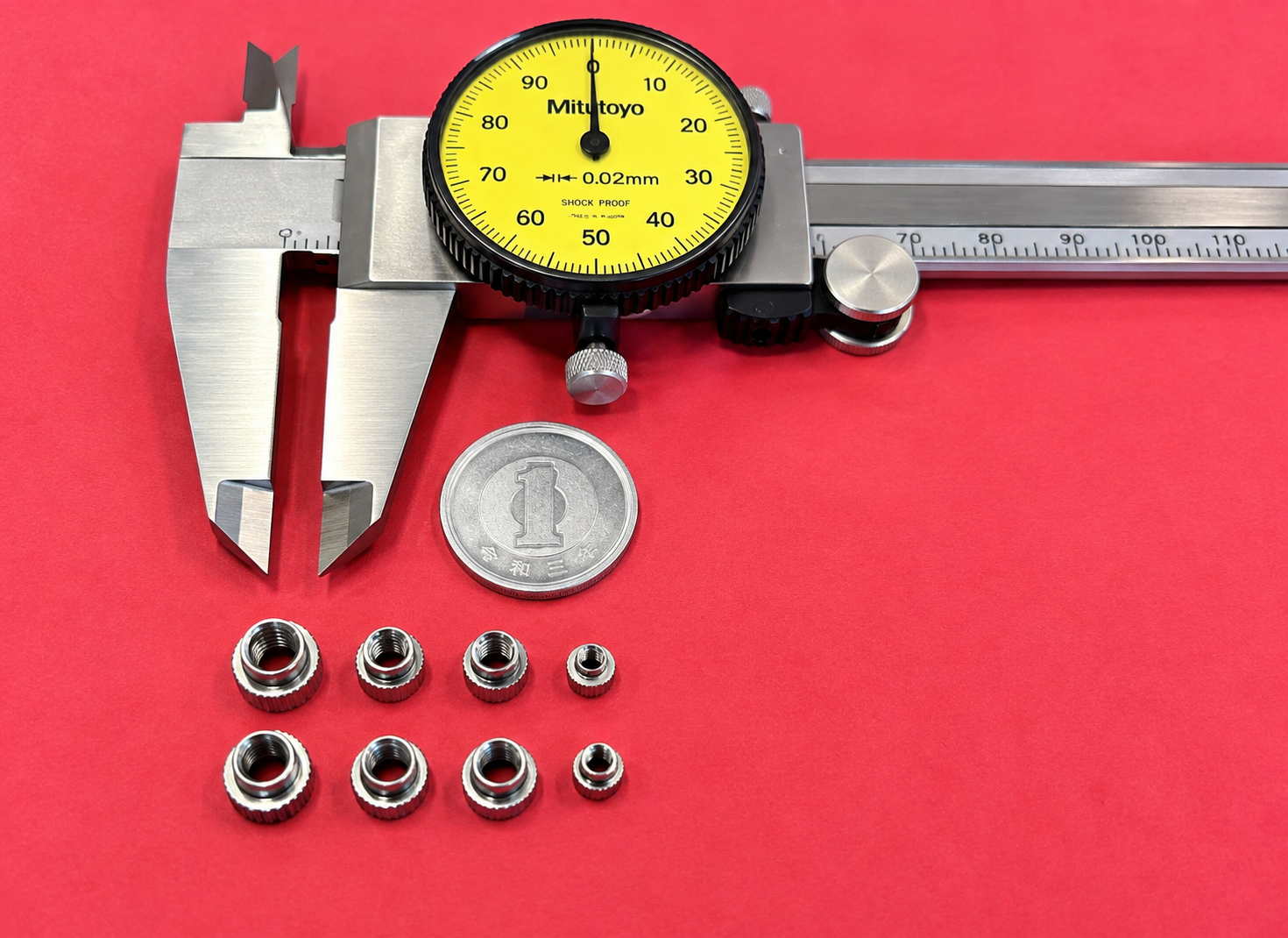 All-Metal Miniature Hex Nut LH1660 Series / All-Metal Miniature Flush Mounting Clinch Nut LHCFM Seriesの製品写真
